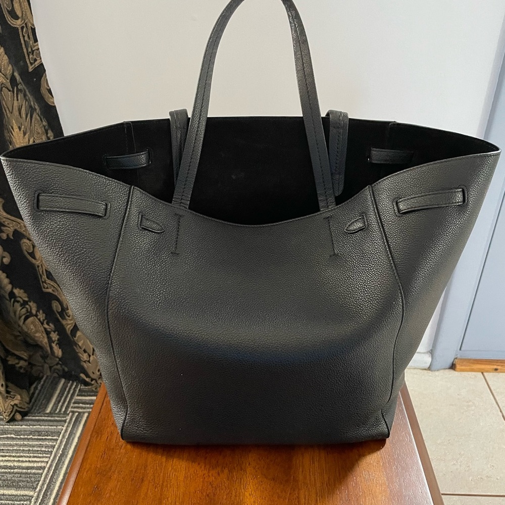 Celine Cobas phanton in soft grained calfskin leather - black in small